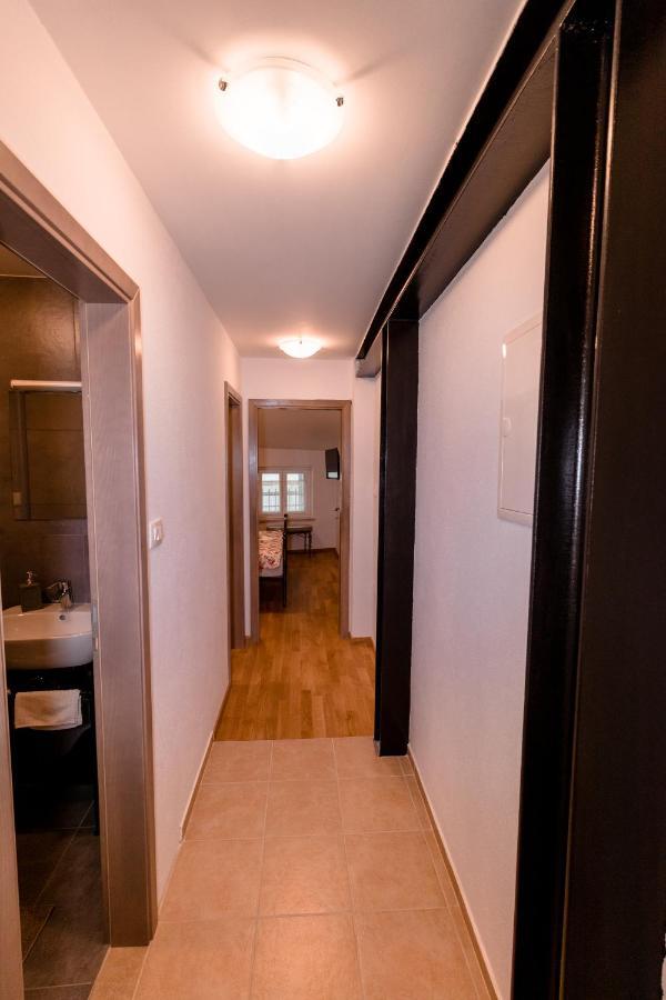 פיראן Apartments Pia מראה חיצוני תמונה